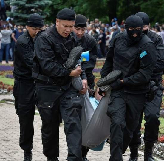 Президентские выборы в Казахстане: предсказуемо, но не тихо