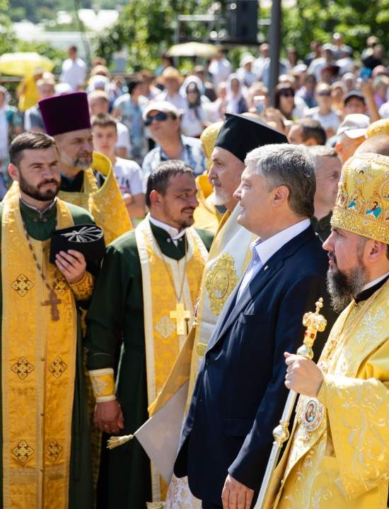 Первый Крестный ход Православной церкви Украины