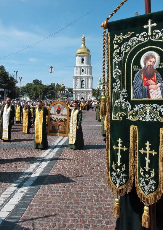 Первый Крестный ход Православной церкви Украины