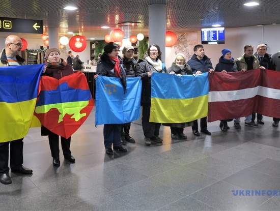 Какую музыку любят Клых и Гриб и в чем анархизм Кольченко